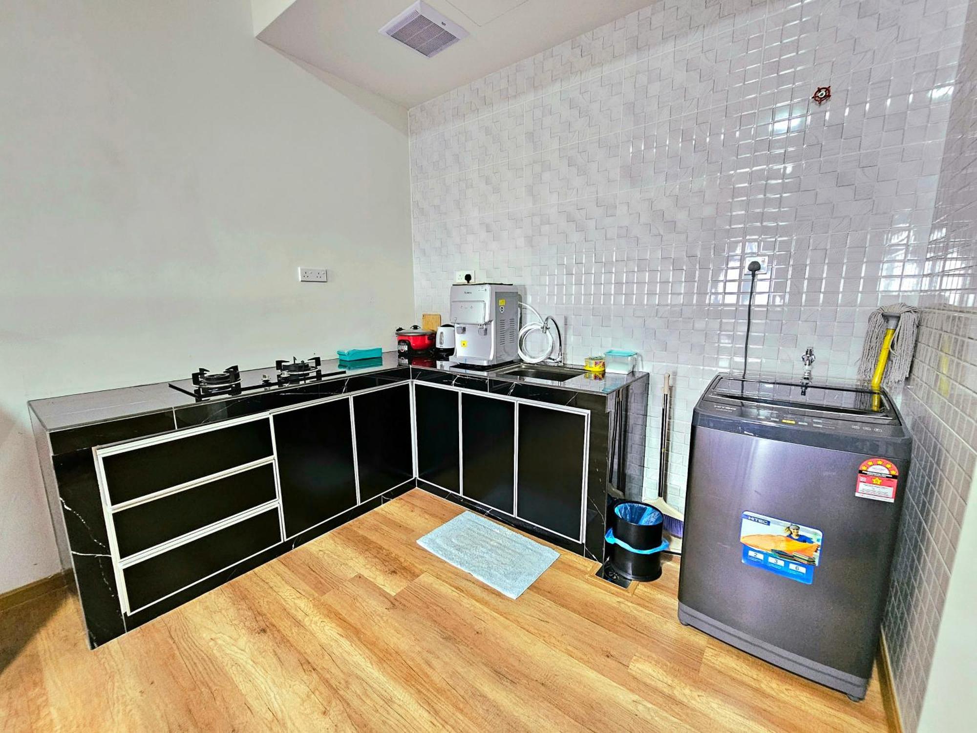 Quartz Residence - Melaka Kültér fotó